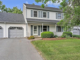 3 Perkins Dr, Essex Junction, VT 05452