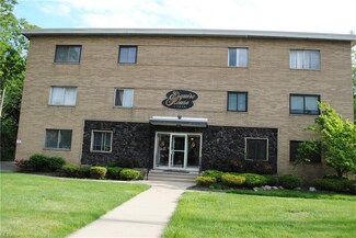 20312 Lorain Rd Unit 301, Cleveland, OH 44126
