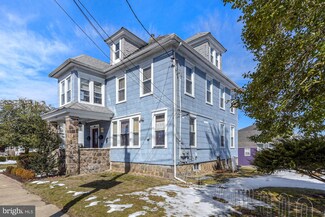 821 Bridgeboro St, Riverside, NJ 08075