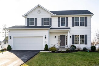 4796 Mosey Ln, Blasdell, NY 14219