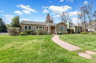 519 S Divisadero St, Visalia, CA 93277