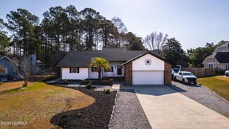 21 Fairway Dr, Shallotte, NC 28470