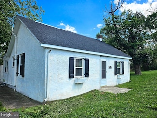 2795 York Rd, Jamison, PA 18929