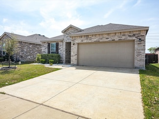 8213 Wildwest Dr, Fort Worth, TX 76131