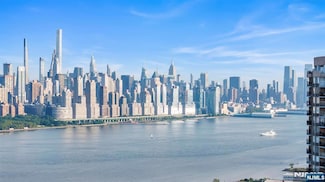 8450 Jfk Blvd E Unit 4F, North Bergen, NJ 07047