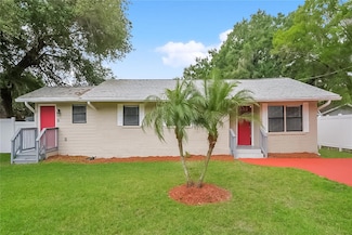 1305 S Walker St, Plant City, FL 33563