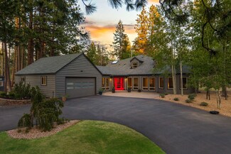 60210 Ridgeview Dr E, Bend, OR 97702