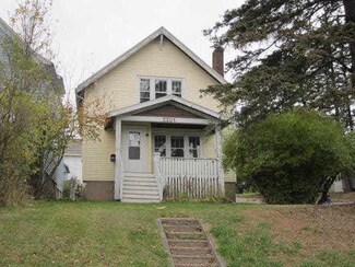 2201 W 10th St, Duluth, MN 55806