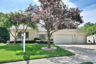 121 Rose Dr, Bloomingdale, IL 60108
