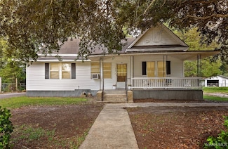 217 S Greenwood St, Geneva, AL 36340