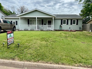 636 E 15th St, Concordia, KS 66901