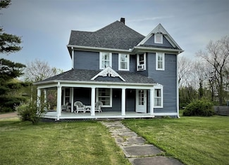 430 E Porter St, Marshall, MO 65340