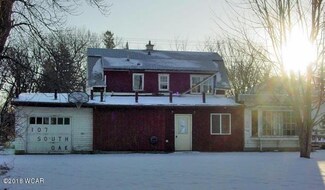 107 S Oak St, Hendricks, MN 56136