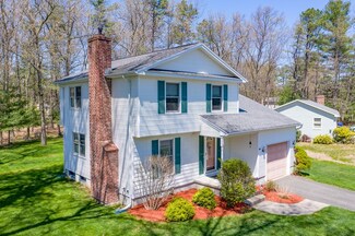 15 Kimberly Ln, Easthampton, MA 01027