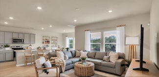 257 Frogmore Loop, Uhland, TX 78640