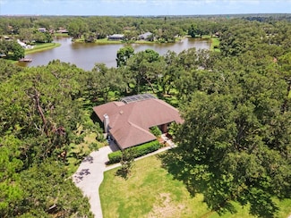 9211 66th Avenue Dr E, Bradenton, FL 34202