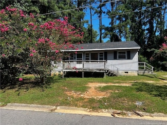 221 Colonial Dr, Fayetteville, NC 28301