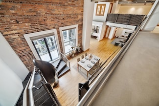 915 Franklin St Unit 9L, Houston, TX 77002