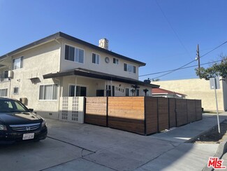 11413 Menlo Ave, Hawthorne, CA 90250
