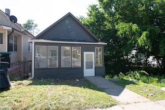 1204 S 27th St, Omaha, NE 68105