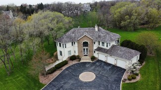 36W208 River View Ct, Saint Charles, IL 60175