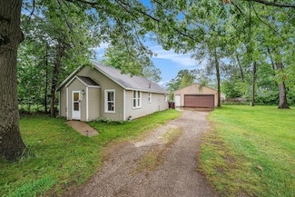 2381 Jerome Ave, Muskegon, MI 49442