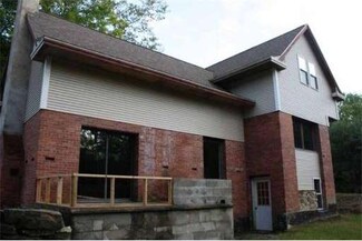 338 Jacobs Ladder Rd, Becket, MA 01223
