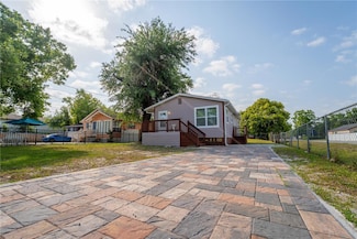 1622 Pine St, Orlando, FL 32824