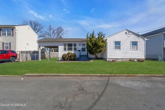 821 4th St, Union Beach, NJ 07735
