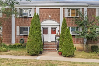 224- 17 Manor Rd Unit LOWER, Queens Village, NY 11427