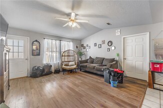 22047 Cheryl Dr, Siloam Springs, AR 72761
