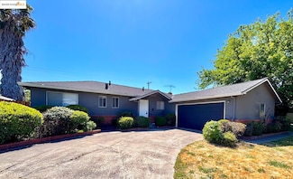 7024 Tamoshanter Way, Sacramento, CA 95822