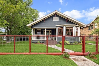 4719 Walker St, Houston, TX 77023