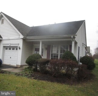 267 Meadowlark Dr, Trenton, NJ 08690