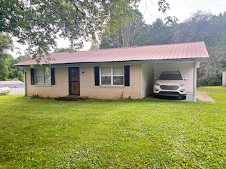 1710 Jackson County High School Rd, McKee, KY 40447