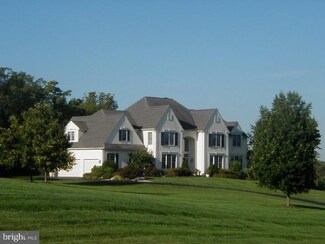 5 Nest Ct, Wilmington, DE 19807