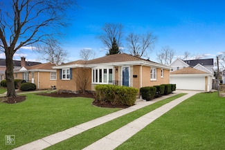 1216 N Mitchell Ave, Arlington Heights, IL 60004