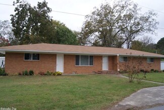 300 SE 6th St, England, AR 72046