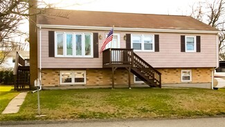 4 Valley St, Cumberland, RI 02864