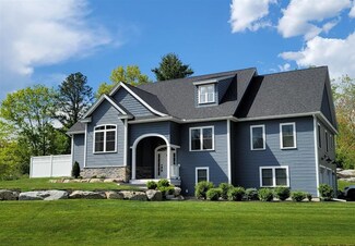 297 Merritt Nyberg Ln, Manchester, NH 03104
