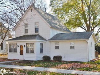 606 Main St E, Grand Junction, IA 50107