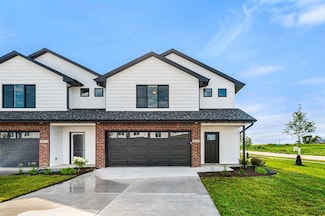 1616 Aspen Ct, North Liberty, IA 52317