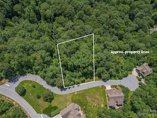 57 Wood Owl Ct, Hendersonville, NC 28791