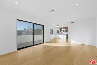 1210 Larrabee St Unit 1, West Hollywood, CA 90069