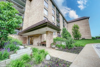1621 Mission Hills Rd Unit 510, Northbrook, IL 60062