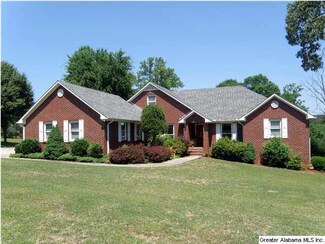 256 Overlook Dr, Cleveland, AL 35049