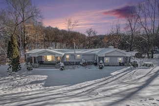 2348 Segwun Ave SE, Lowell, MI 49331