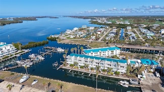 8222 Harborside Cir, Englewood, FL 34224