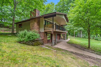 205 Sparr Rd, Gaylord, MI 49735