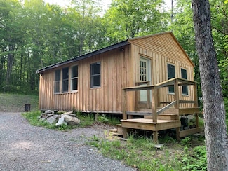 22 Deer Trail Rd, Clarksville, NH 03592